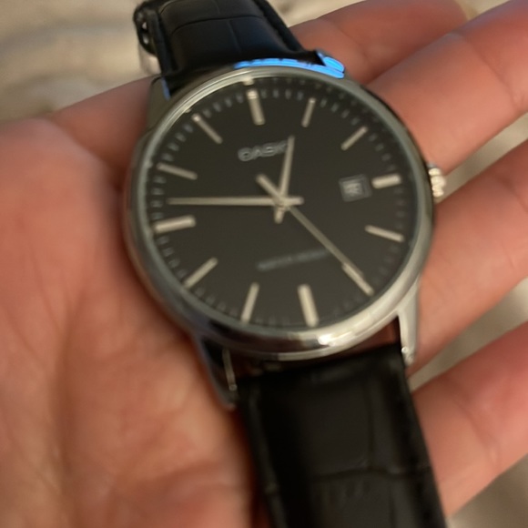 **SOLD ELSEWHERE** Casio - Silver Watch w/ Black Band - Picture 6 of 14